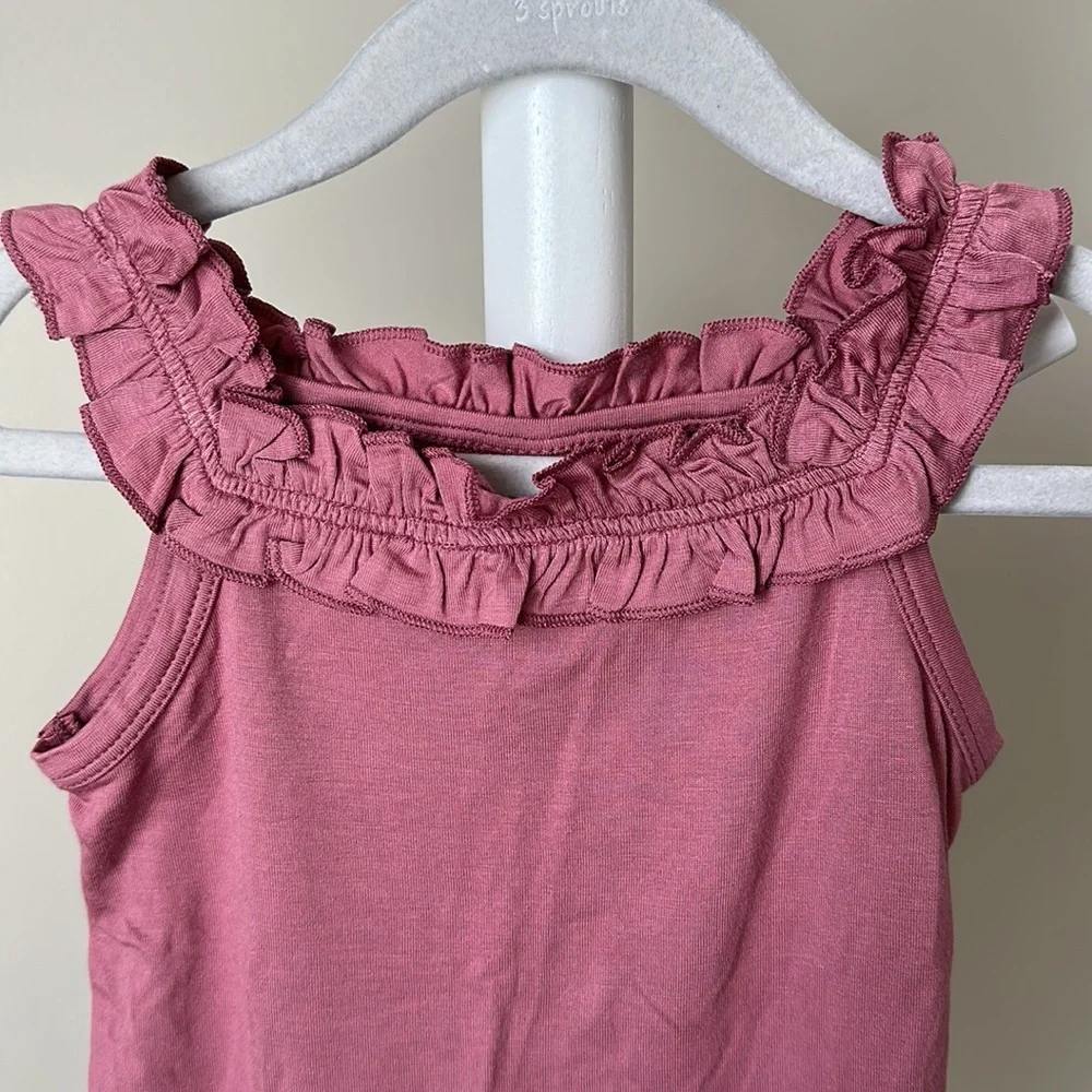 Kate Quinn Ruffle Tank & Track Shorts Set 2T - Picture 8 of 10